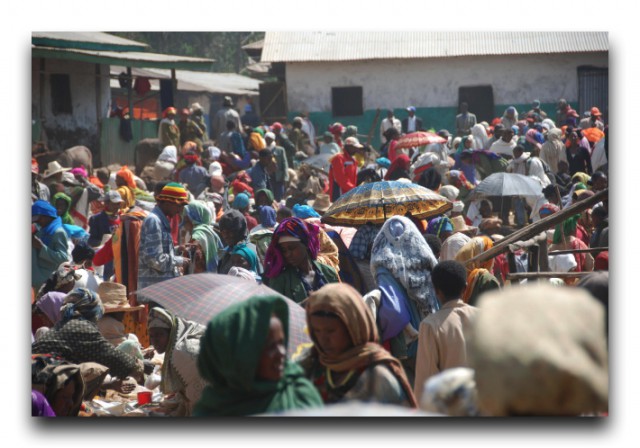 LOCAL-MARKET-SCENE