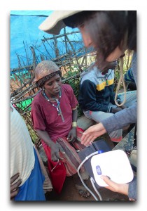 世界初!?バンナ族のマーケットで血圧測定をしてみました。 Ethiopia / エチオピア
