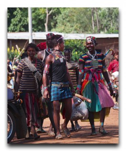 エチオピア南部民族の市場で物々交換!ついに始まる民族を巡る旅 。 Ethiopia / エチオピア